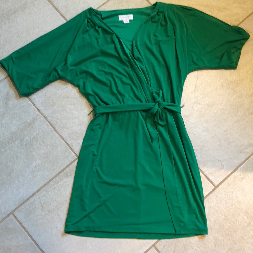 Jessica Simpson Kelly green dress!